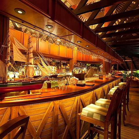 Bar del hotel ”Quarter Deck” | Maritim Hotel Mauritius